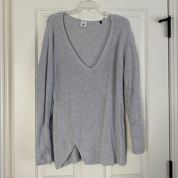 Cabi Cloud Gray DEEP V PULLOVER Ribbed Asymmetrical Side Zip Tunic Sweater M - Picture 3 of 9